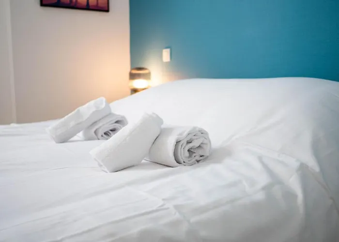 Les Rives Du Clain - Sublime T4 Au Bord De L'eau *